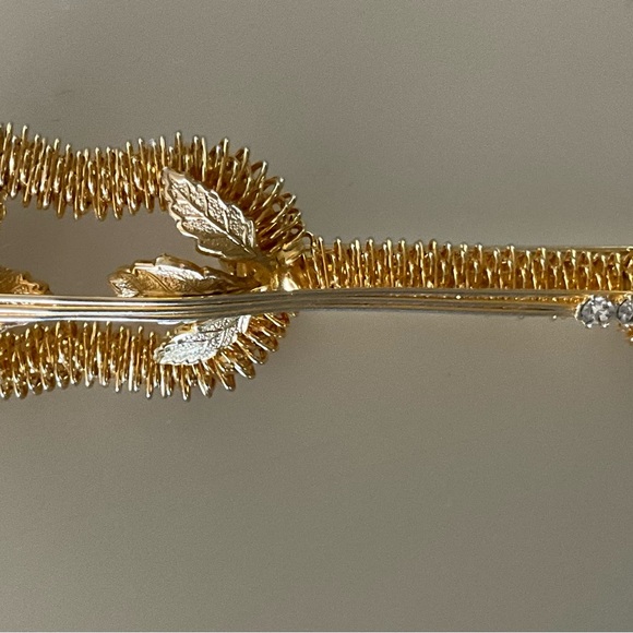 Kramer of New. York Guitar Pin Brooch Gold-Tone Metal & Clear Shiny Bead Vintage - Picture 2 of 14